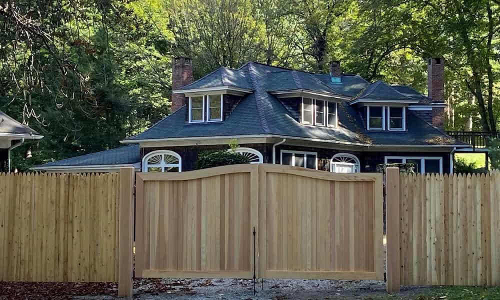 Composite Vs Vinyl Vs Wood Which Low Maintenance Fence Fits Your Home