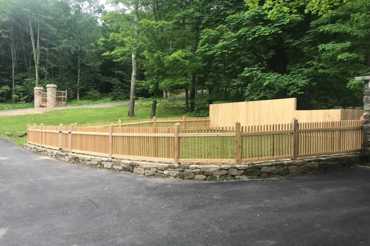 cedar-classic-victorian-picket-and-privacy_2000 cedar-classic-victorian-picket-and-privacy_2000