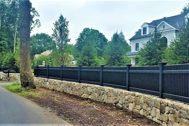 classic-victorian-on-stonewall-1_2000 Fence Vinyl