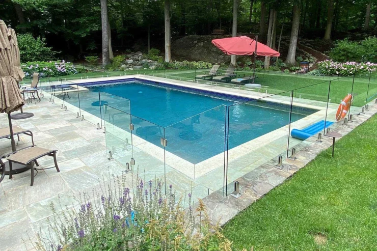 glass-pool-fence-2_2000