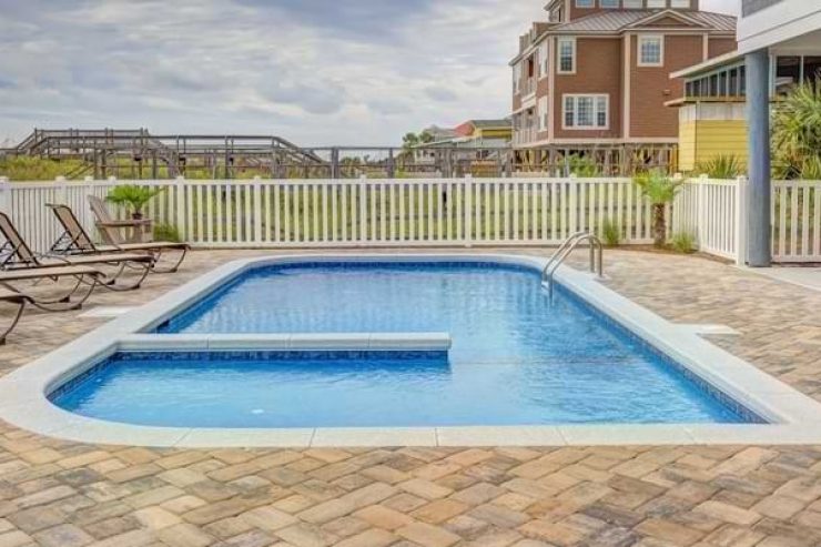 pexels-pixabay-261410 (1) Pool & Privacy Fencing