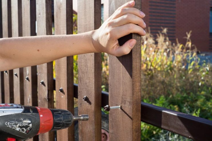 repair fences
